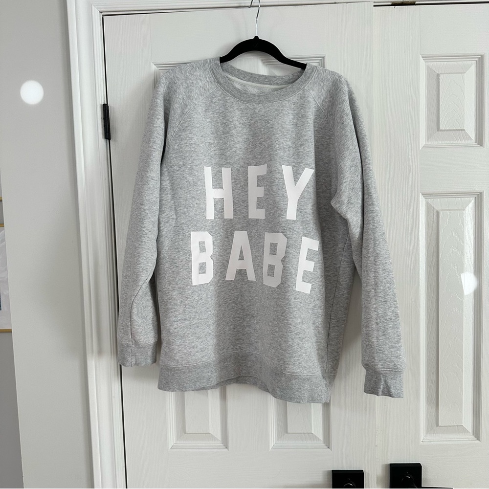 Brunette the Label “HEY BABE” tunic length sweater. XS. GUC